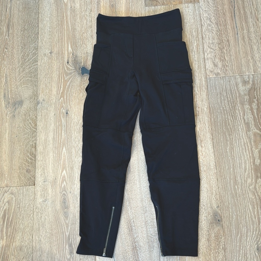 Lululemon Cargo pants size 2